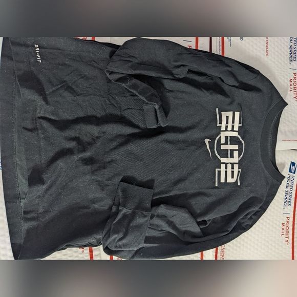 Nike dri-fit shirt - Picture 1 of 4